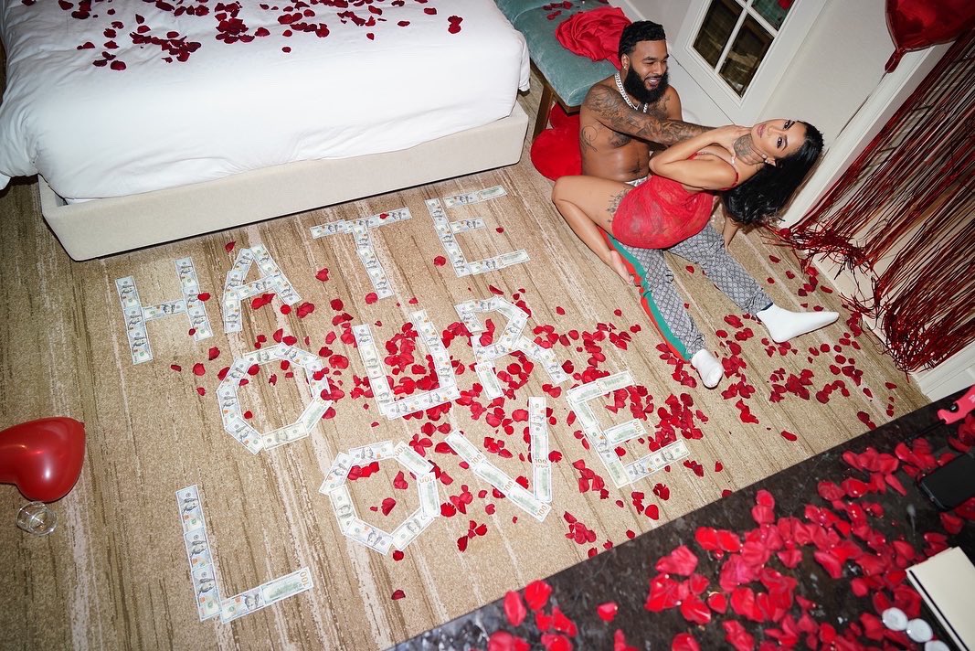 queennaija's tweet photo. they hate our love baby @clarencenyc 🌹 https://t.co/CgKa4zZi6b