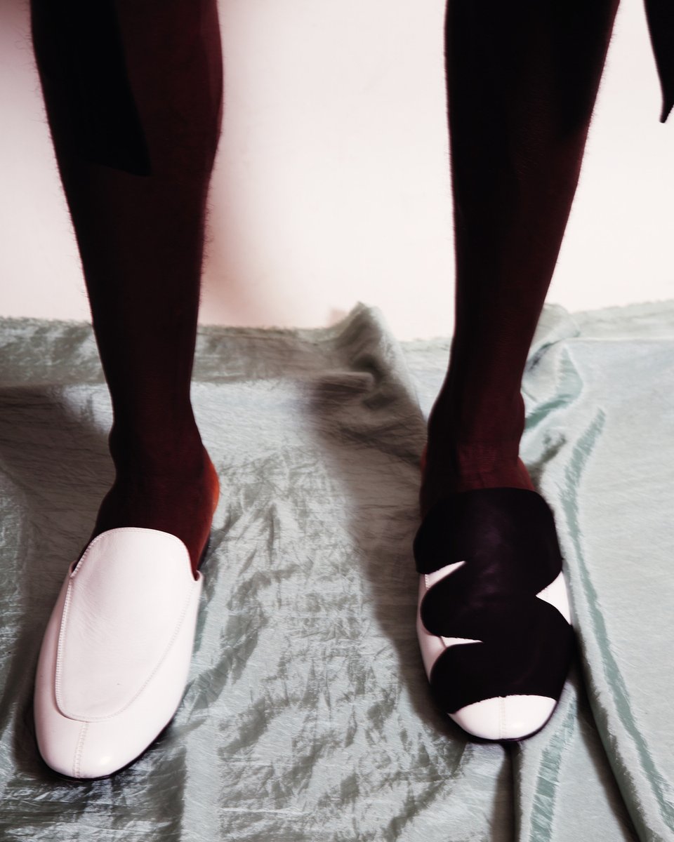 MANCANDY's tweet photo. NICE SHOES… WANNA FUCK? #MANCANDYpapi https://t.co/1asQcyCcdY