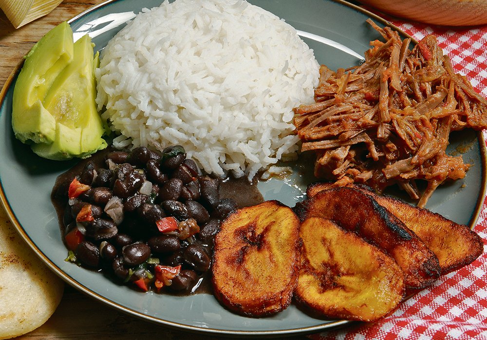 LovePulses's tweet photo. USDA research has shown that one serving of black beans per day reduced insulin resistance in obese mice by 87%. Insulin resistance can lead to diabetes.

#LovePulses
https://t.co/HRtPgvUdYL https://t.co/aD6dLTI11J