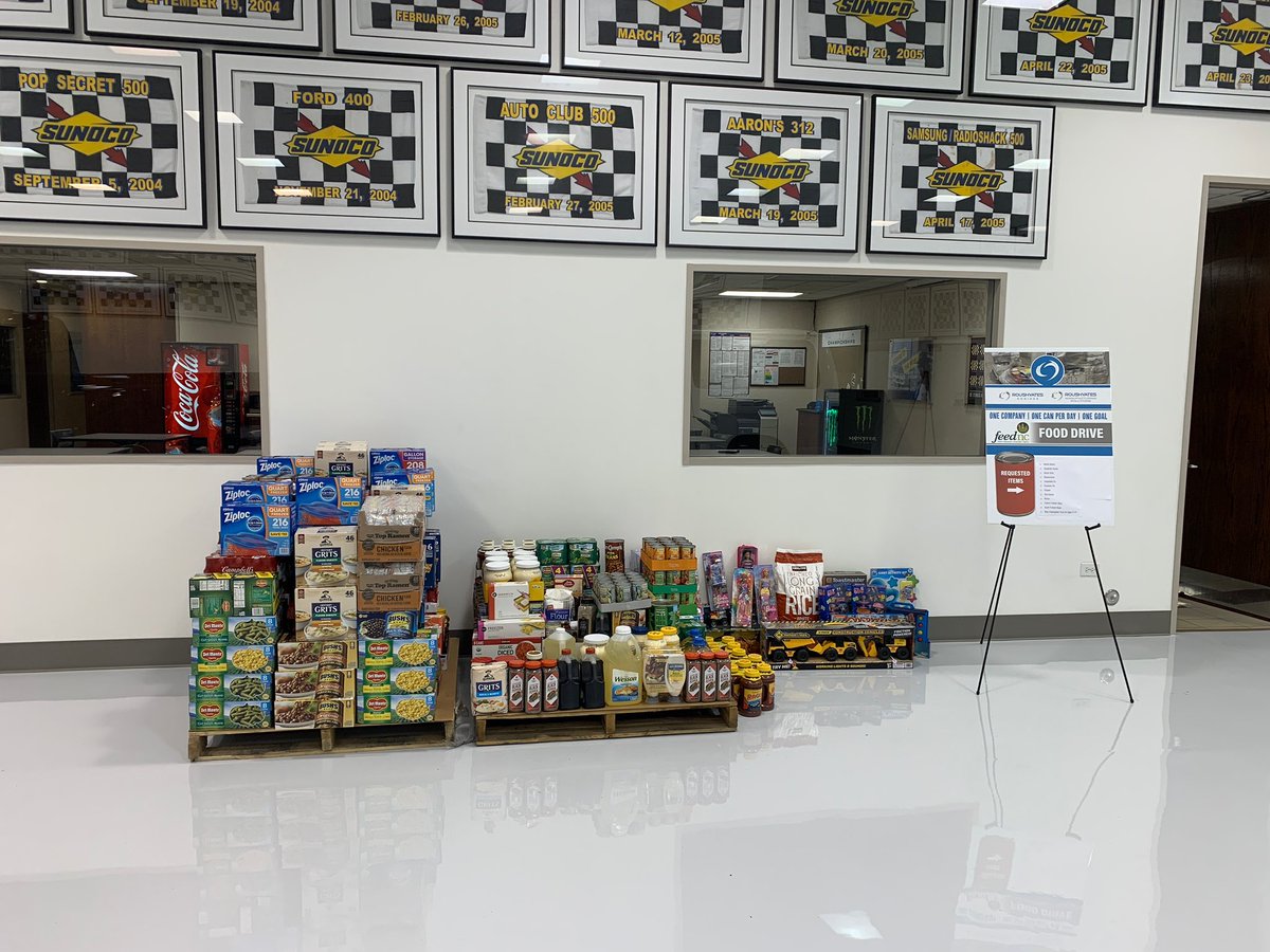roushyates's tweet photo. We’re volunteering at @FeedNCorg in Mooresville today! In December this is what we donated… 1,000lbs of canned goods and other essentials.
Food Education Essentials Dignity | #WeCANEndHunger | #FeedNC https://t.co/NSs3Wru64U