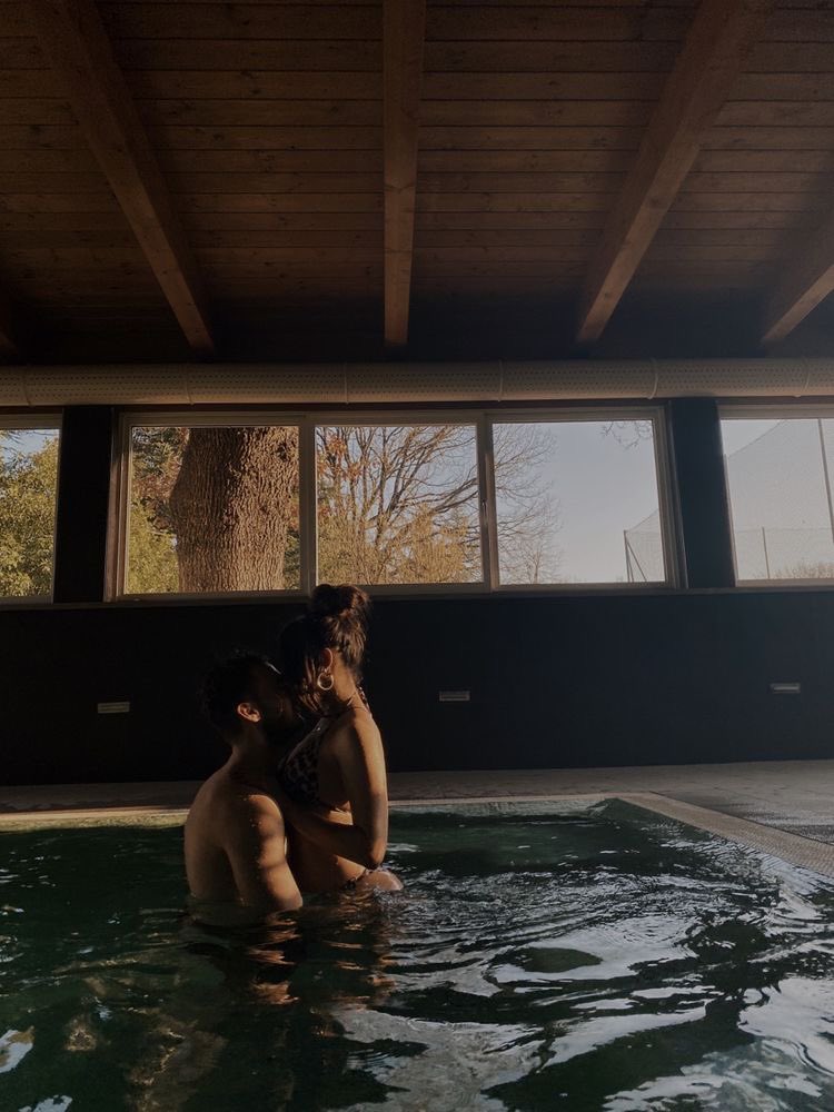 luna and donnelly kissing at the hale’s private pool, taken by sullivan