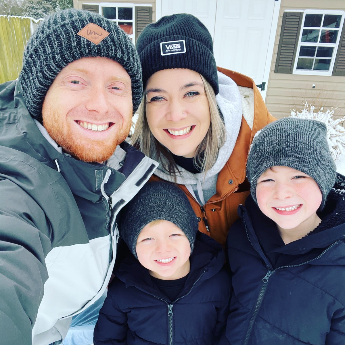 trader_int's tweet image. For #TITuesday we're showing off some snow day shenanigans from our TI Marketing team ❄️⛄️ 

We're grateful for our remote-first work environment allowing us to easily adapt to the challenges of winter weather 🙌

#TraderInteractive #RemoteFirst #RemoteWork #WeAreHiring