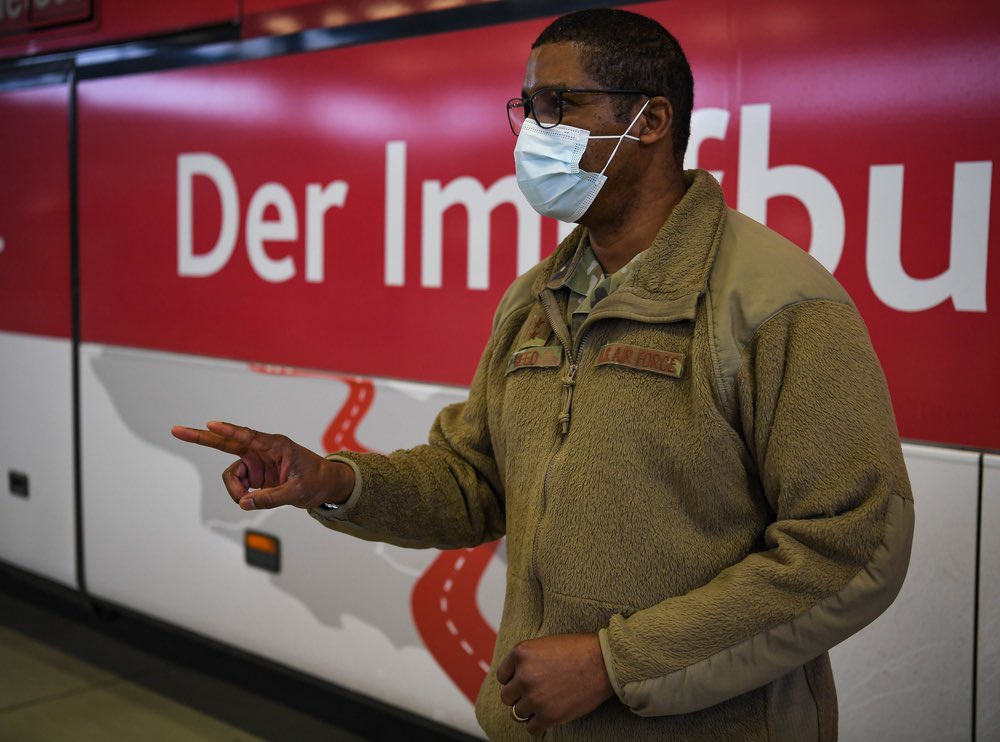 ThirdAirForce's tweet photo. Today, @RamsteinAirBase partnered with local health officials to bring ‘Der Impfbus’ onto the installation.
#TeamRamstein and the German Red Cross were able to provide approximately 500 #COVID19 vaccines to base personnel and their families.
@HQUSAFEAFAF https://t.co/Zum1R2bXsw