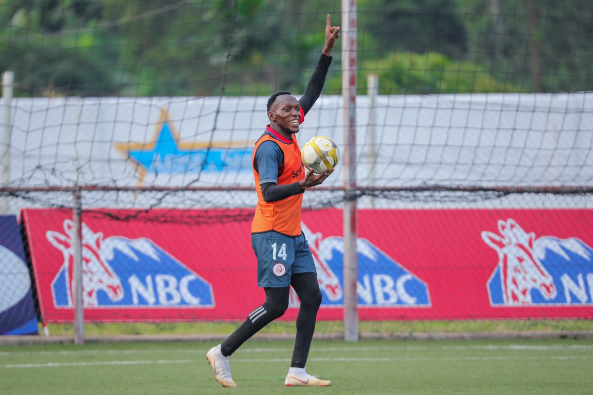 SimbaSCTanzania's tweet photo. Furaha tele kikosini tukijiandaa kuwapa burudani na ushindi mashabiki wetu kwenye mchezo wa kesho. #NguvuMoja https://t.co/twyApdXhAb