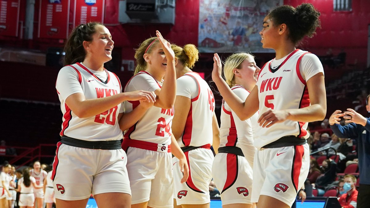 LadyTopperHoops's tweet photo. How about that Lady Topper defense?

NCAA ranks:
9⃣th in steals (219)
1⃣3⃣th in forced turnovers (22.44) https://t.co/wfSyI2umnt
