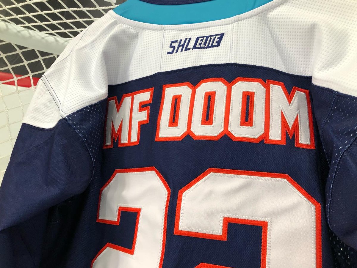 the5HL's tweet photo. MF Doom a Luc Samanski x 5IVEHOLE collaboration #rep5HL https://t.co/9LYDUnKvZj