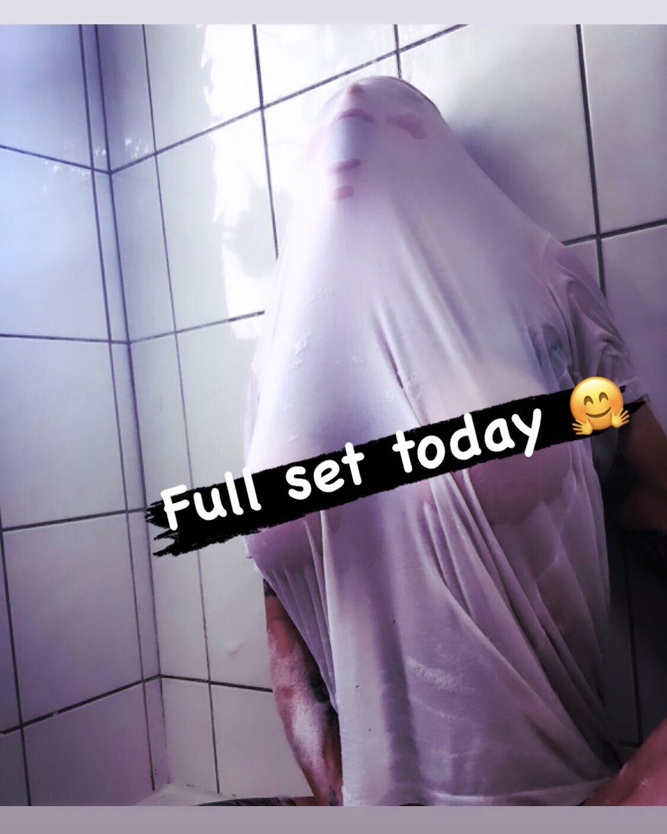 OGJessiReed's tweet photo. #onlyfans #wettshirt #contentcreators #naked #bathtime https://t.co/GCi1yYk8z2