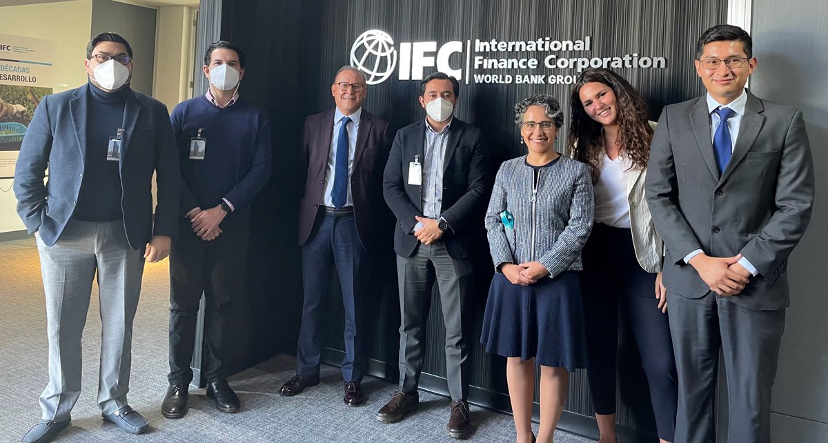 IFC_LAC's tweet photo. Reunión entre IFC México y la @SEyTChiapas, liderada por @betosae. El compromiso: buscar oportunidades de negocio y vinculación entre los sectores público y privado para impulsar el desarrollo del estado. https://t.co/UdKWd6rlFp