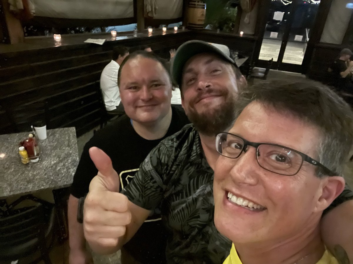 SoftMagazineDMP's tweet photo. Hey, @DrewMikePodcast fans! Let’s all support our boy, Scott Santoni (@Gobluescott74). His wife informed me that he’s not doing very well.
#ScottyStrong https://t.co/9kL3T4pVgH