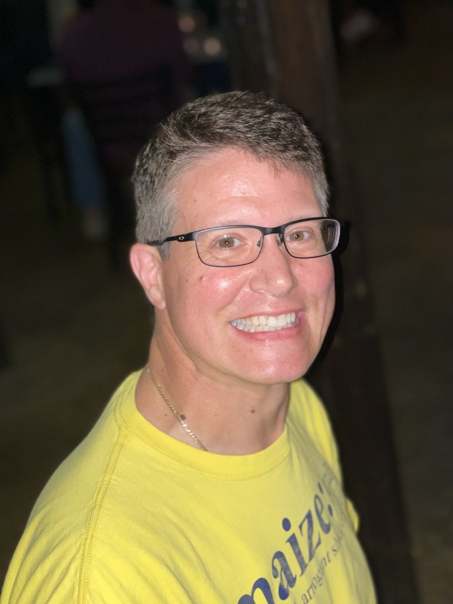 SoftMagazineDMP's tweet photo. Hey, @DrewMikePodcast fans! Let’s all support our boy, Scott Santoni (@Gobluescott74). His wife informed me that he’s not doing very well.
#ScottyStrong https://t.co/9kL3T4pVgH