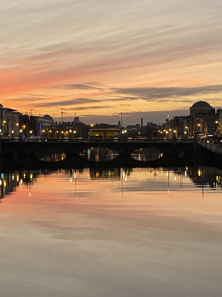 Dublin looking well this evening 25.01.2022 17:18hrs
