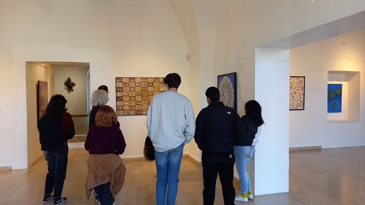 delor_laetitia's tweet photo. Visite d'une très belle exposition d'œuvres de #Zende au Centre d'art contemporain à @VilleBedarieux. Plusieurs classes du @LP_F_Leger_34 suivront les propositions culturelles du Festival Objectifs Sud. 
#EAC #cultureaulycee https://t.co/Xxx5RV8OEz