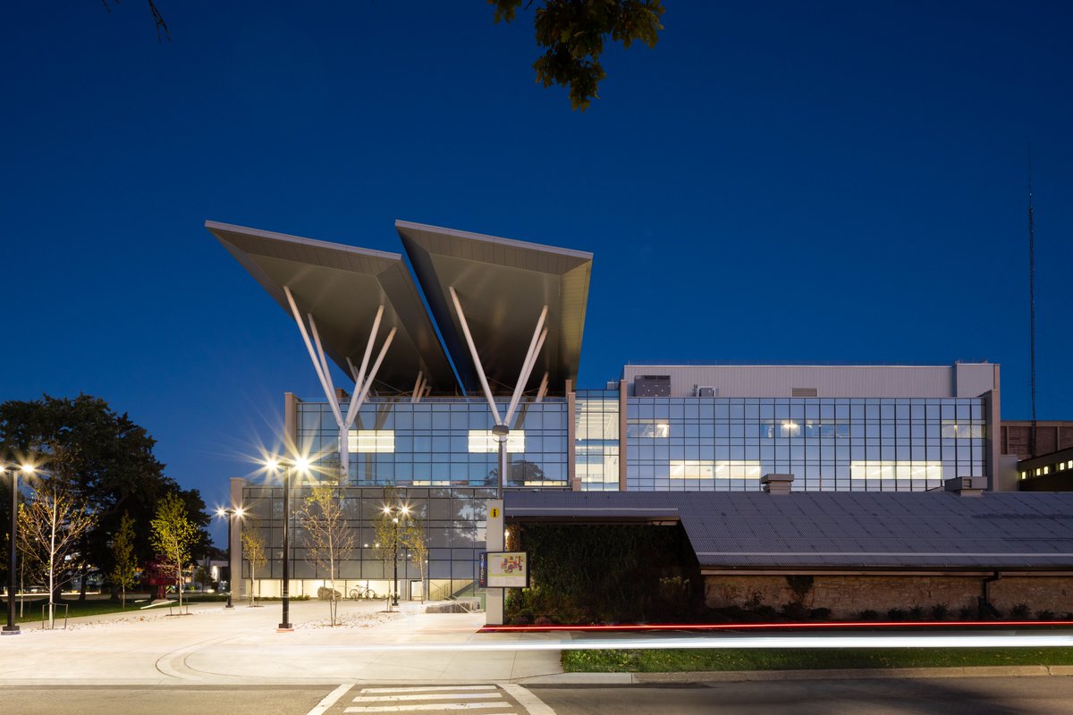 ronmckerlie's tweet photo. The Joyce Centre at Mohawk College retained its zero-carbon building performance certification with @CaGBC in 2021. It generated 665,582 kWh of electricity. Only used 376,853 kWh. Surplus used in other college facilities. @MohawkCollege @SustainableMoCo https://t.co/RN8CDrYxqJ https://t.co/IGpomT5bUh