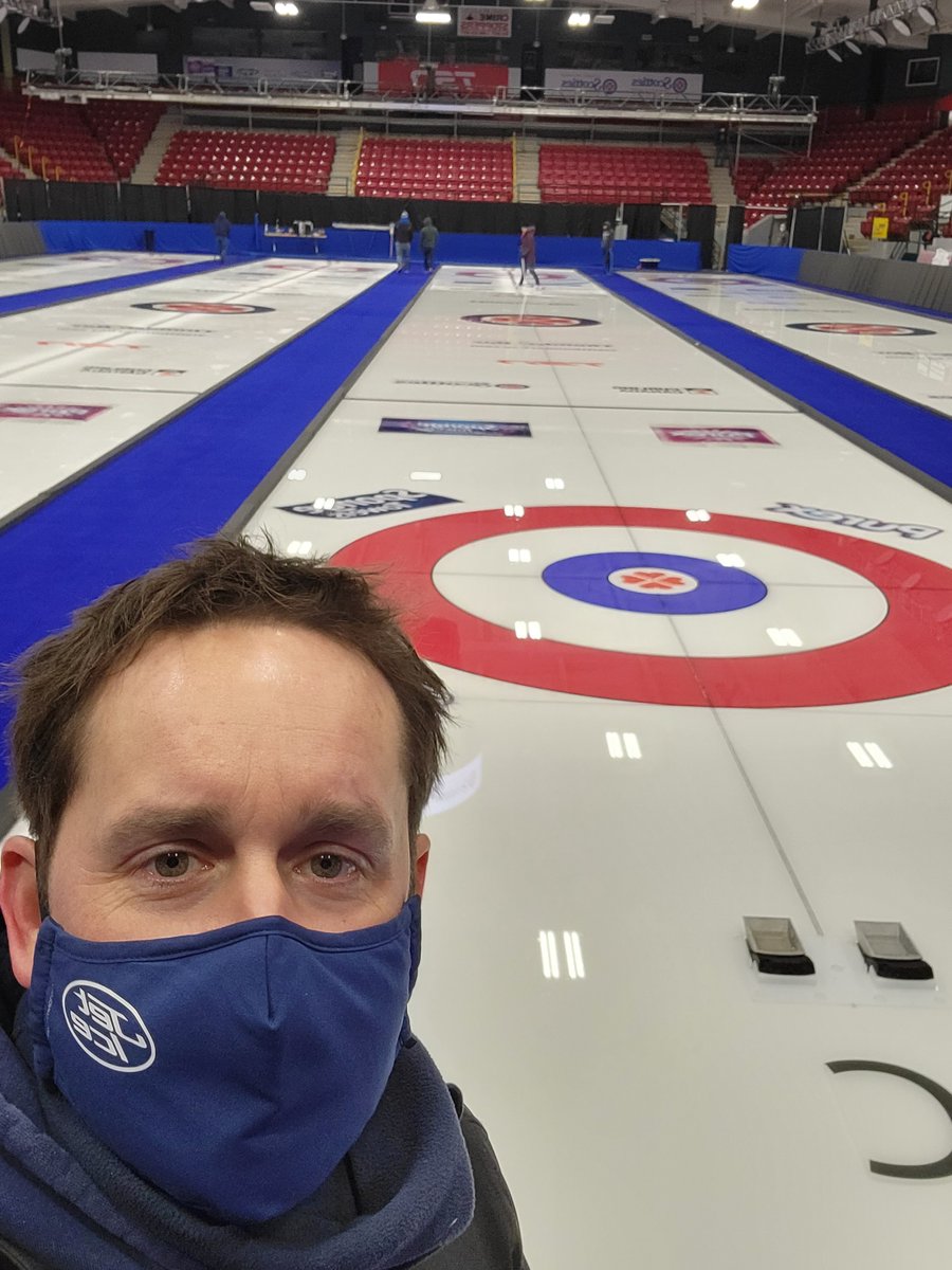 Any guesses on where our Head Icemaker is spending the next two weeks?!

#occrocks #curling #STOH2022 #bubblelife @jeticecurling