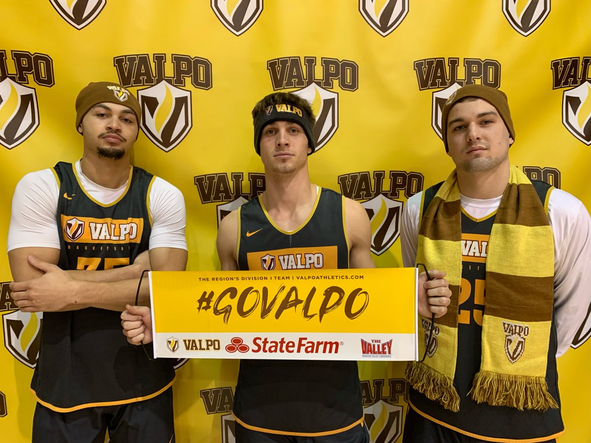🌡️ 🥶 Stay warm as winter gear will be given away to the first 2️⃣0️⃣0️⃣ students at Wednesday's 6 p.m. <a href="/ValpoBasketball/">Valpo Basketball</a> game vs. Bradley! 

🧣 Free hats, scarves and headbands! 

💳 Students 🆓 w/ OneCard 

<a href="/ValpoU/">Valparaiso University</a> <a href="/ValpoUPC/">Valpo UPC</a> <a href="/ValpoStuLife/">Valpo Student Life</a> <a href="/valpostudentsec/">Valpo Student Section</a>  #GoValpo  #WeAreBeacons