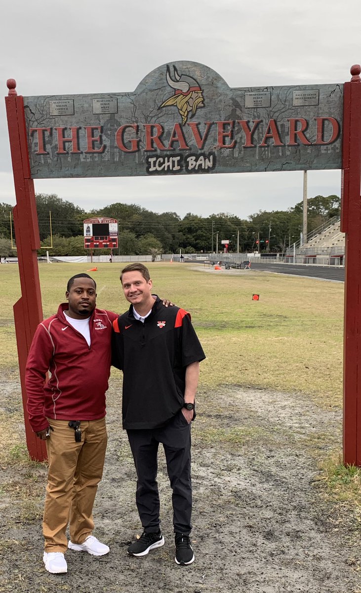RickBowie2's tweet photo. ⁦@mr__Hollywood_⁩ any players ever come out of this place?? ⁦@CoachDmas32⁩ https://t.co/RLOzVwxCZN