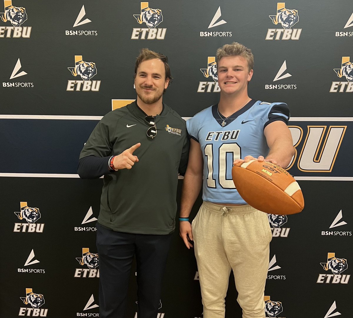 Will Price tweet media