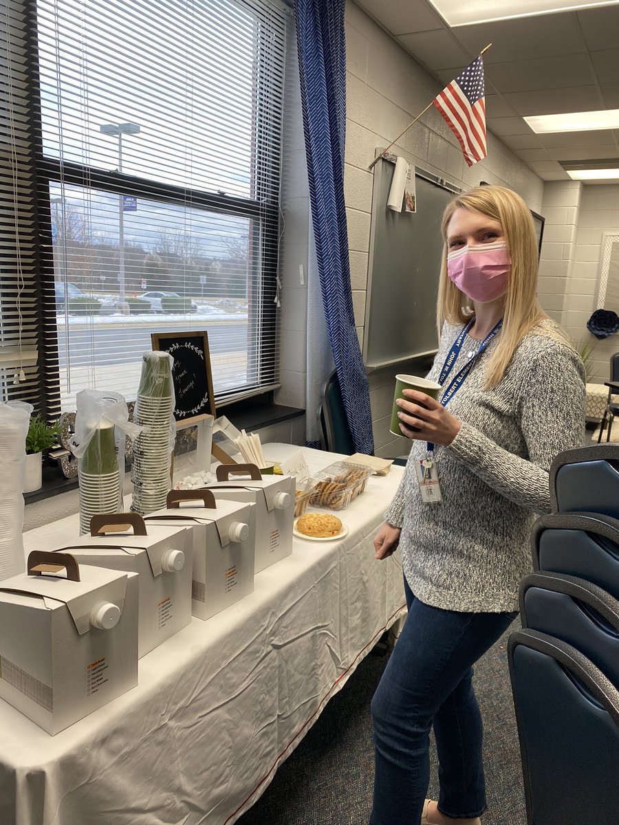 Dana Bober (@danabober) on Twitter photo Our <a href="/Tolbert_ES/">Tolbert Elementary</a> parents and community is just the best! Several parents went in together to give our teachers and staff a little pick me up! They were so appreciative of the love! Our <a href="/Tolbert_ES/">Tolbert Elementary</a> parents and community is just the best! Several parents went in together to give our teachers and staff a little pick me up! They were so appreciative of the love!