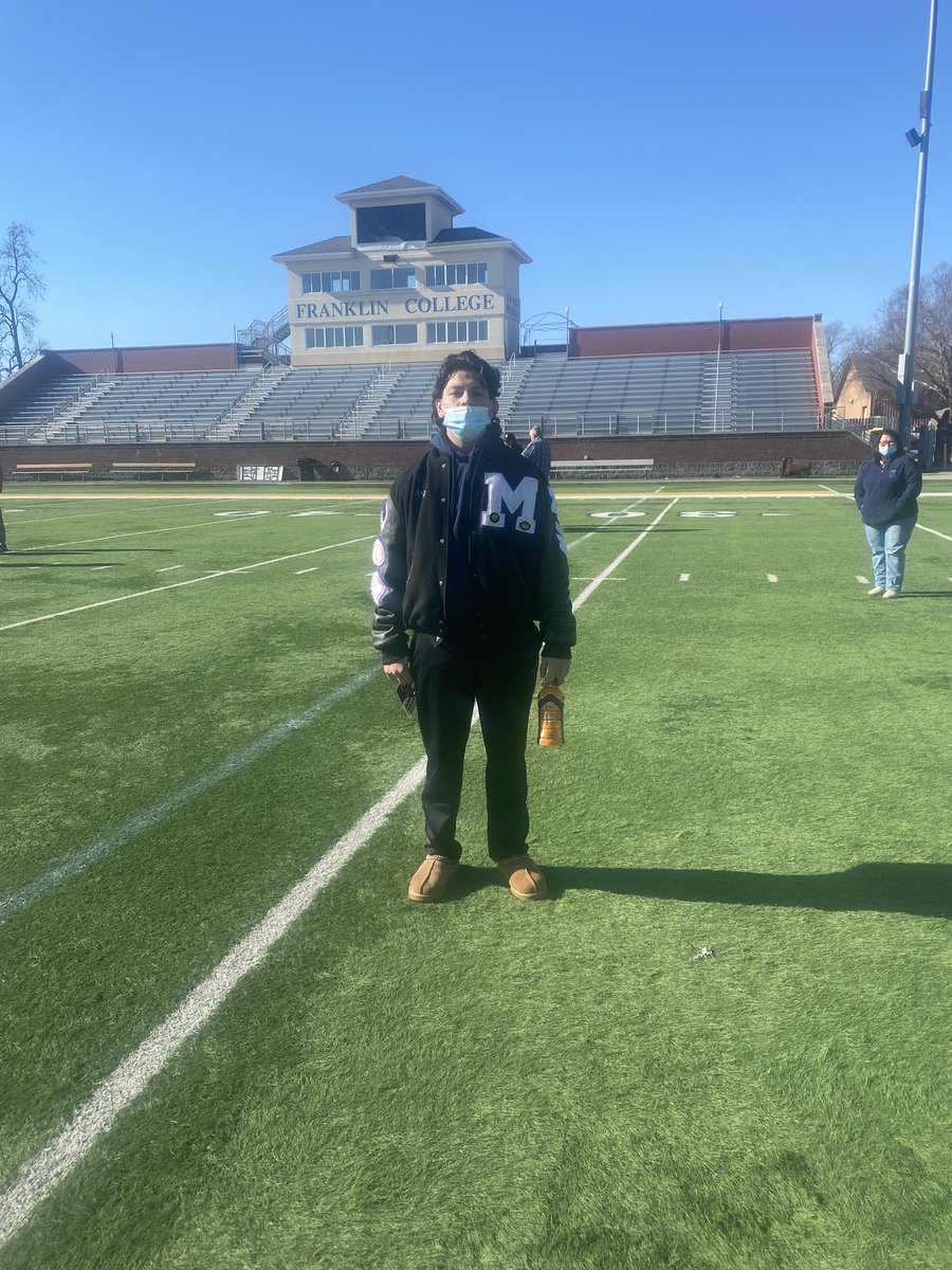 After a great visit i am very thankful to receive a offer from franklin college!@Coach_McNeely_ 
<a href="/FCGrizFootball/">Franklin College Football</a>
