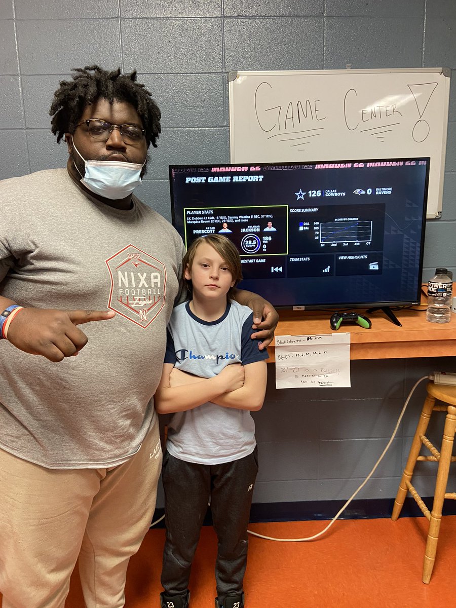 UglyTow's tweet image. I always looked up to that video where Michael Jordan didn’t miss a shot so them kids couldn’t get free shoes at CP3 camp. Same energy