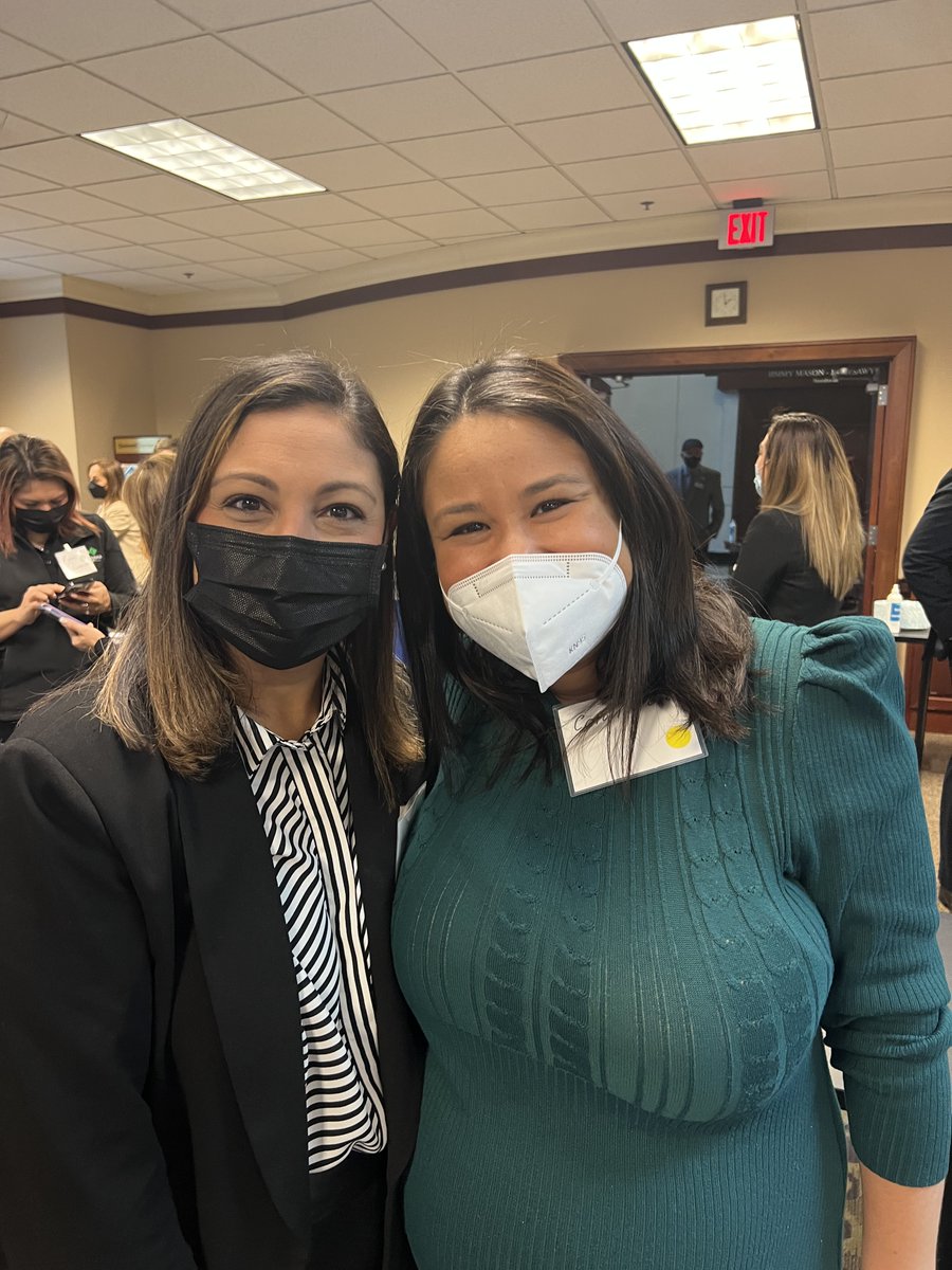 GHCC_news's tweet photo. Today, we held our first Business Networking Group of 2022 at Gwinnett with over 40 attendees and guest speaker Nicole Love Hendrickson.
Be sure to join us for our next BNG at Gwinnett in March!
#GHCCYourChamber #ghcctucamara #ghccstrong #ReImagineTheNext #networkingATL https://t.co/wayCe2bVnA