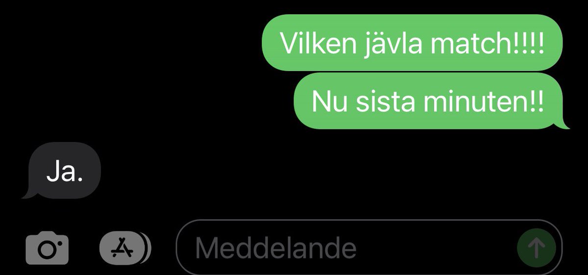 Pappa och jag smsade lite under matchen. Uttryckte vår stress på olika sätt.