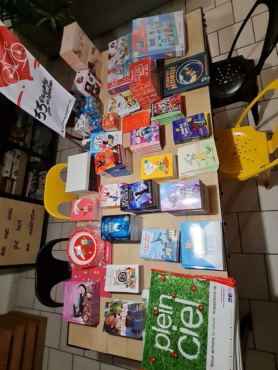 C'est par ici pour suivre les aventures de l'association que j'ai créé :
facebook.com/10394686472459… 

#33raisonsderouler