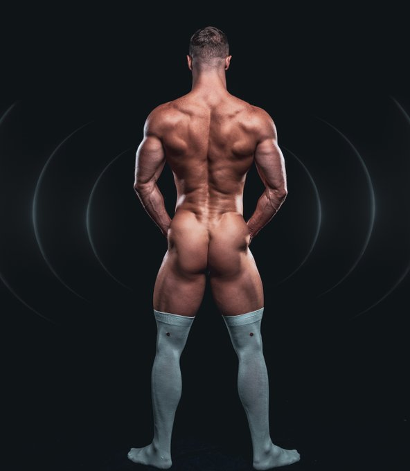Sophisticated BOOM BOOM @KnoxSkyy ? by @PaulJamnicky ? 
https://t.co/GiK6hulLCm
.
@hotfitmenonly @HotDudesNude