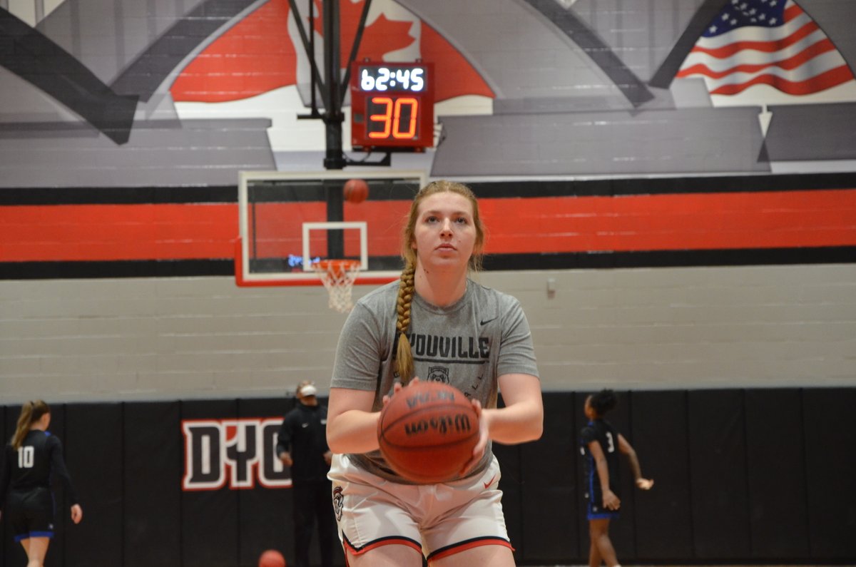 DY_WBB's tweet photo. Almost 𝐠𝐚𝐦𝐞 𝐭𝐢𝐦𝐞 here in at the College Center Gym. We tip-off against @DaemenWBB at 6 p.m.

#GoSaints https://t.co/ifyslPt7EC