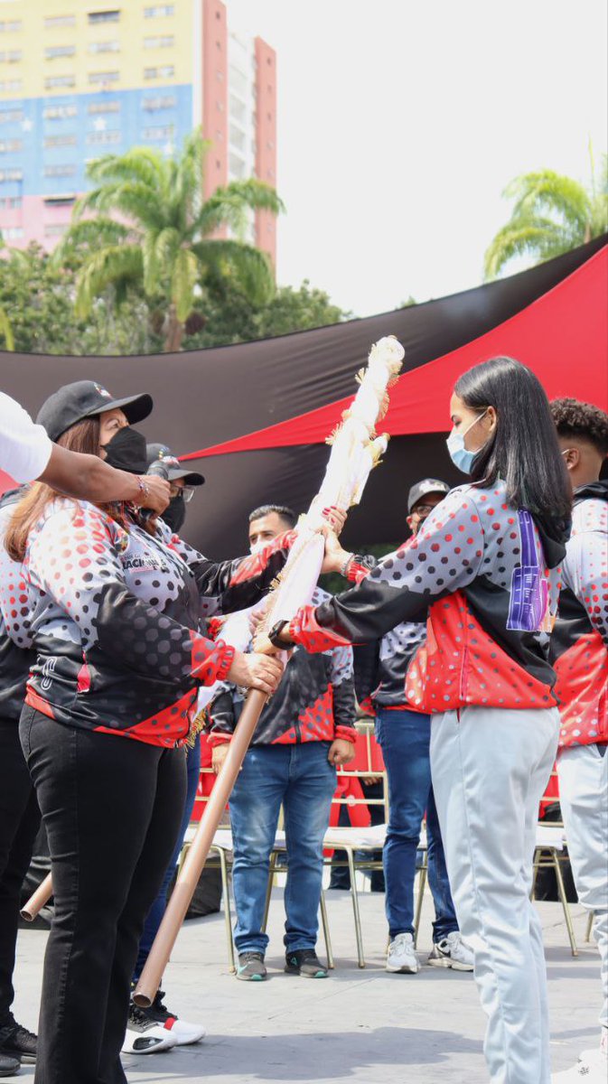gestionperfecta's tweet photo. Nuestra juventud deportista tiene el compromiso de brillar en las diferentes disciplinas de los juegos nacionales, y los participantes por Caracas cuentan con mi apoyo y admiración. Sé que harán un gran esfuerzo para obtener el triunfo y llenar de alegría a la Patria

#25Ene https://t.co/5DzvIIL3YN