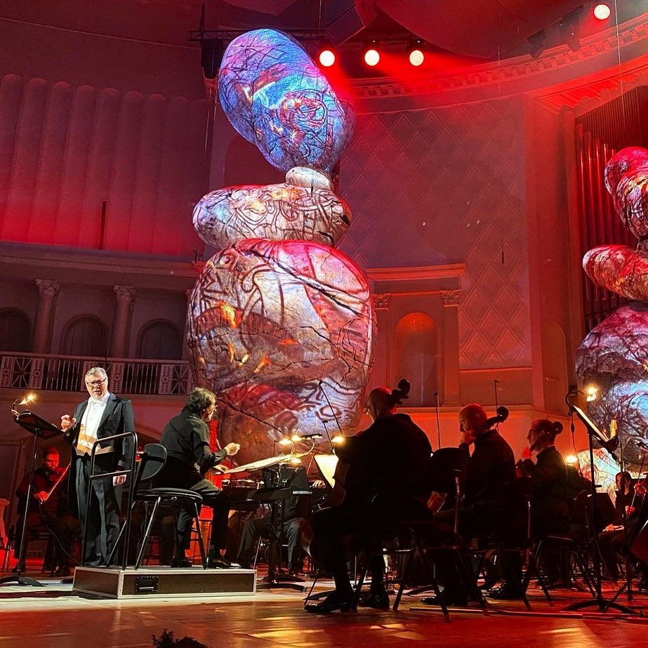 I had a great time joining the Moscow Soloists Chamber Orchestra and Novaya Rossiya State Symphony Orchestra to celebrate Yuri Bashmet’s birthday at Tchaikovsky Hall in Moscow. Happy birthday Yuri!
