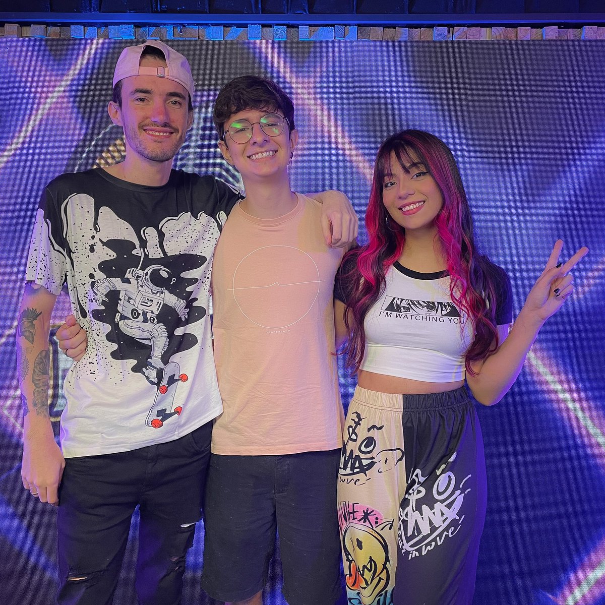 BezeCast's tweet photo. Águas internacionais?! @tsm_petroni no #BezeCast 🤩🔥

Corre que estamos AO VIVO no YouTube! SÓ VEM! 💜 https://t.co/8Z5FnSlnh6