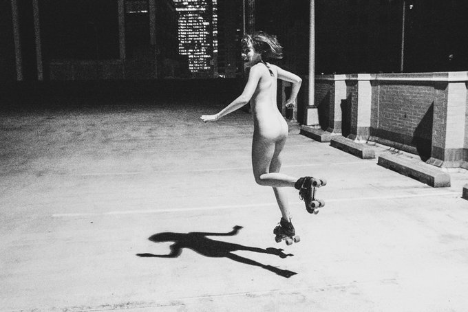 Here's me roller skating naked in NYC by @MrMcMichaels https://t.co/0sd92CNWqZ