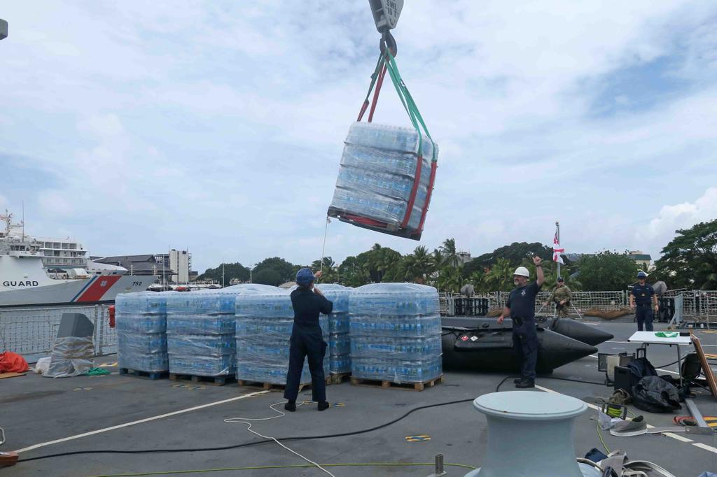 HMS_Spey's tweet photo. Bottled + fresh water produced on ship💧✅
Medical Supplies 🚑✅

Store ship in Tahiti🇵🇫
Now sailing to #Tonga🇹🇴
Joining @NZNavy @Australian_Navy @USCG &amp; more for disaster relief Ops following the #tsunami &amp; volcanic eruption. 🇬🇧📦
#Commonwealth @FCDOGovUK @UKStratCom @RoyalNavy https://t.co/mYvaekOhqM