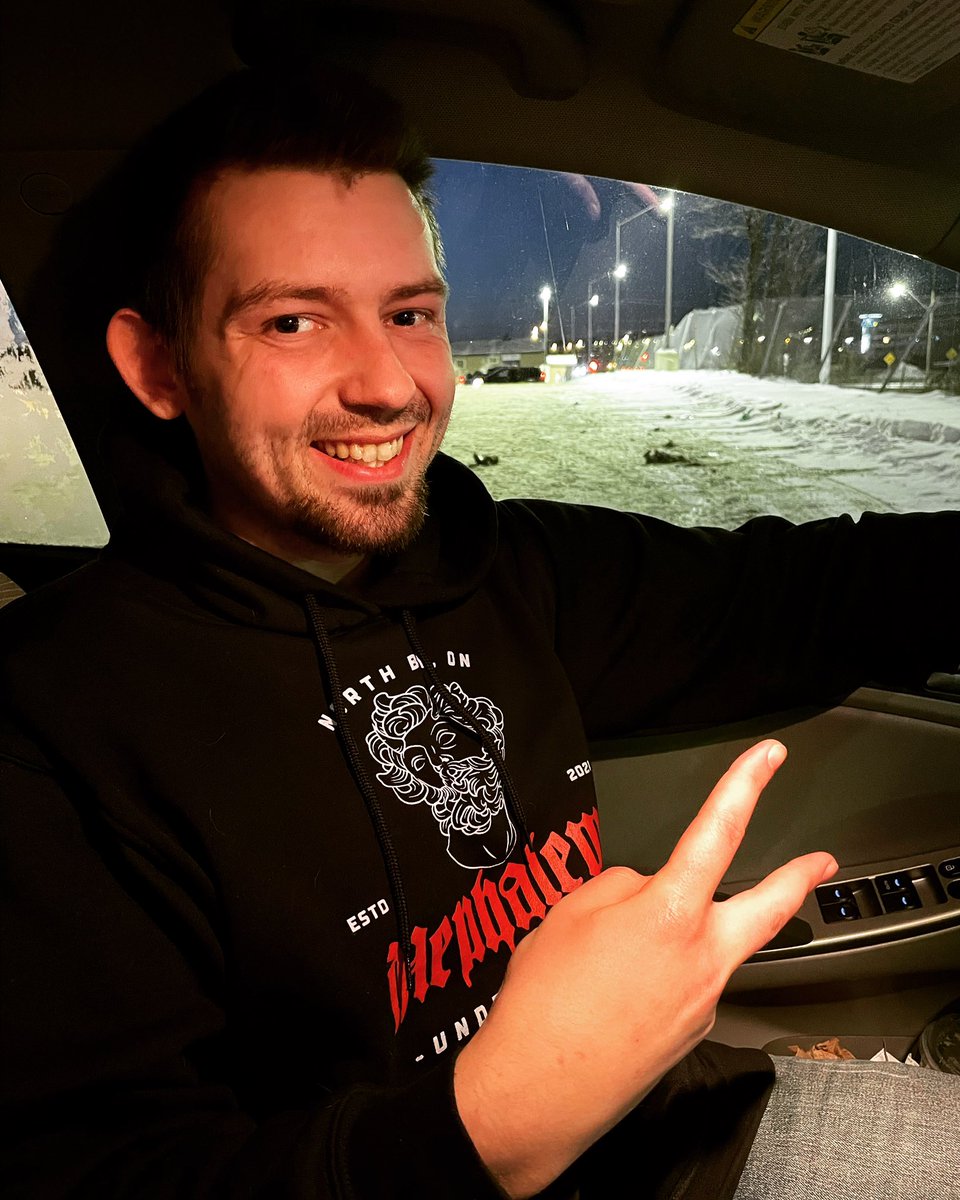 SixthSense705's tweet photo. Successful day of delivering merch!!
🚘📦

Can’t wait to do it all again for the next order! 😁

Remember to take a picture of you wearing your new merch and don’t forget to tag me!!

#NephalemUnderground #gottastartsomewhere #hoodies #merch #delivery #hiphopartist https://t.co/H2QMB0IHtI