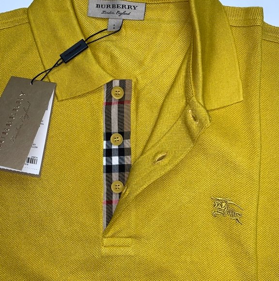 _IanSalter's tweet photo. So good I had to share! Check out all the items I'm loving on @Poshmarkapp #poshmark #fashion #style #shopmycloset #burberry: https://t.co/OBFhkC4kxc https://t.co/d98Oi3OMoZ