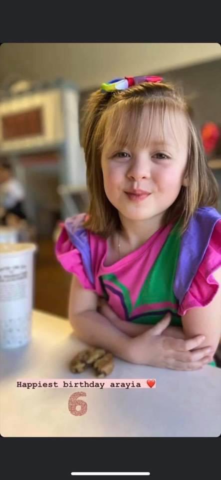SavannahCracken's tweet photo. @itsjojosiwa This little fan of yours ( my sister in law) will be there tonight! Her name is Arayia and she LOVES YOU! Needless to say her moms were so happy to have an LGTBQ role model for their daughter! #tucsonnative #lgbtqmoms https://t.co/Zq5wuLwvUH