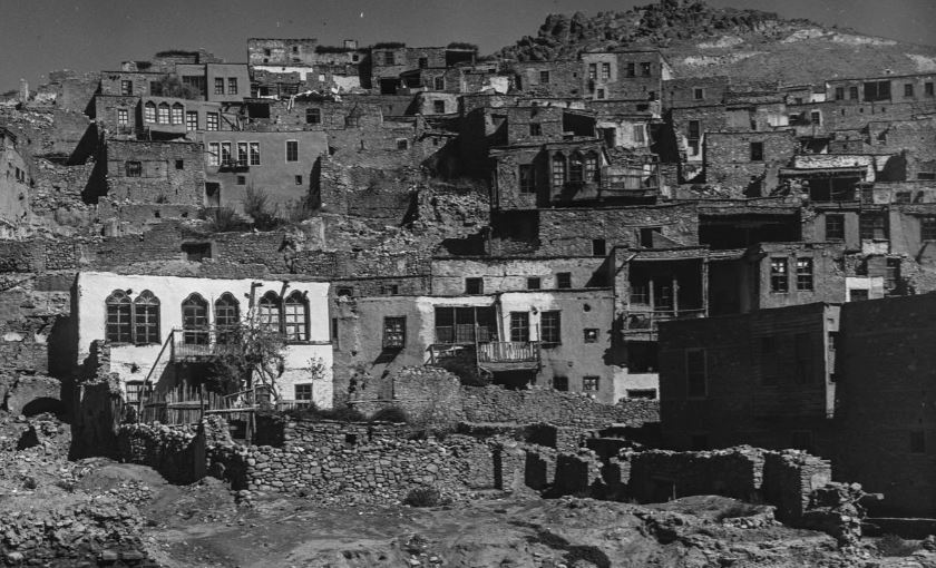 _bookarchive's tweet photo. Sille, Konya ~1940 https://t.co/pAX7fXMm9X
