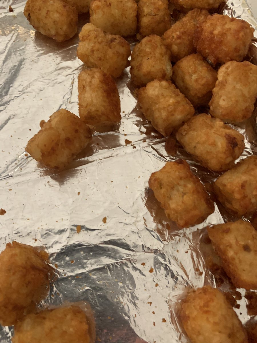dascat84's tweet photo. @OreIdaPotatoes lost me as a long standing consumer.    What’s with the extra small tots?? Oh we noticed!👀 https://t.co/hxu0tC4OP6