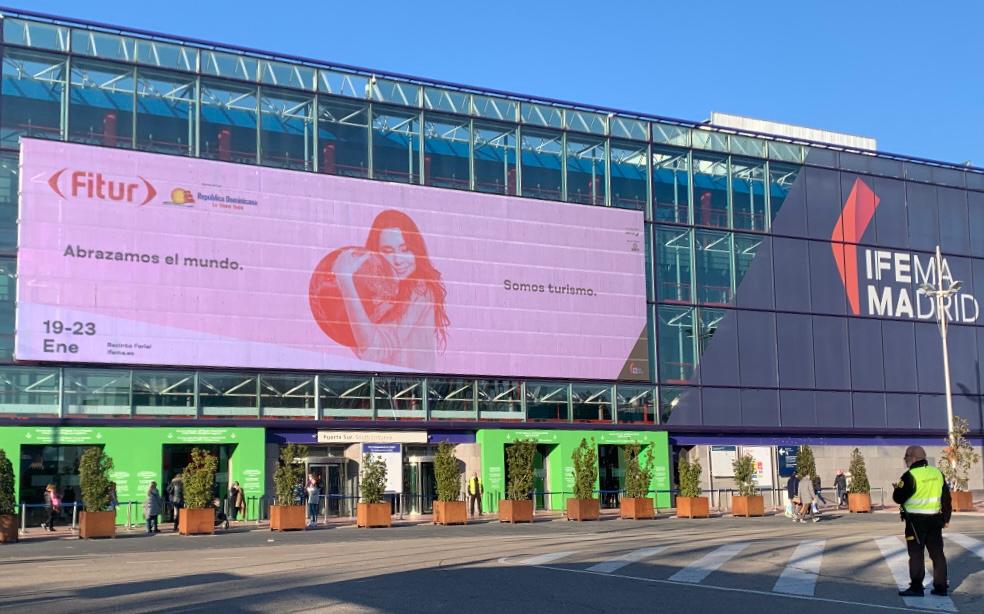 ZaragozaTurismo's tweet photo. ¡#FITUR22 superado!

Nuestro equipo vuelve a casa feliz 😊 por haber participado en una de las citas más importantes del sector.
 Zaragoza, destino para una escapada perfecta para todos 🌍

#ZGZtequiere #DestinoZaragoza https://t.co/UP49VCjx7s