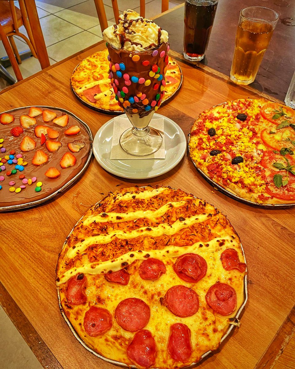 parmebr's tweet photo. Partiu fechar o Domingo com Rodízio de Pizza Parmê?  🤤😋🍕😉

Nossas lojas : https://t.co/fcPbHpzNvn
#rodiziodepizzas #rodizioparme #parmebr #pizza #amopizza #pizzalovers https://t.co/WTiYwk3wrT