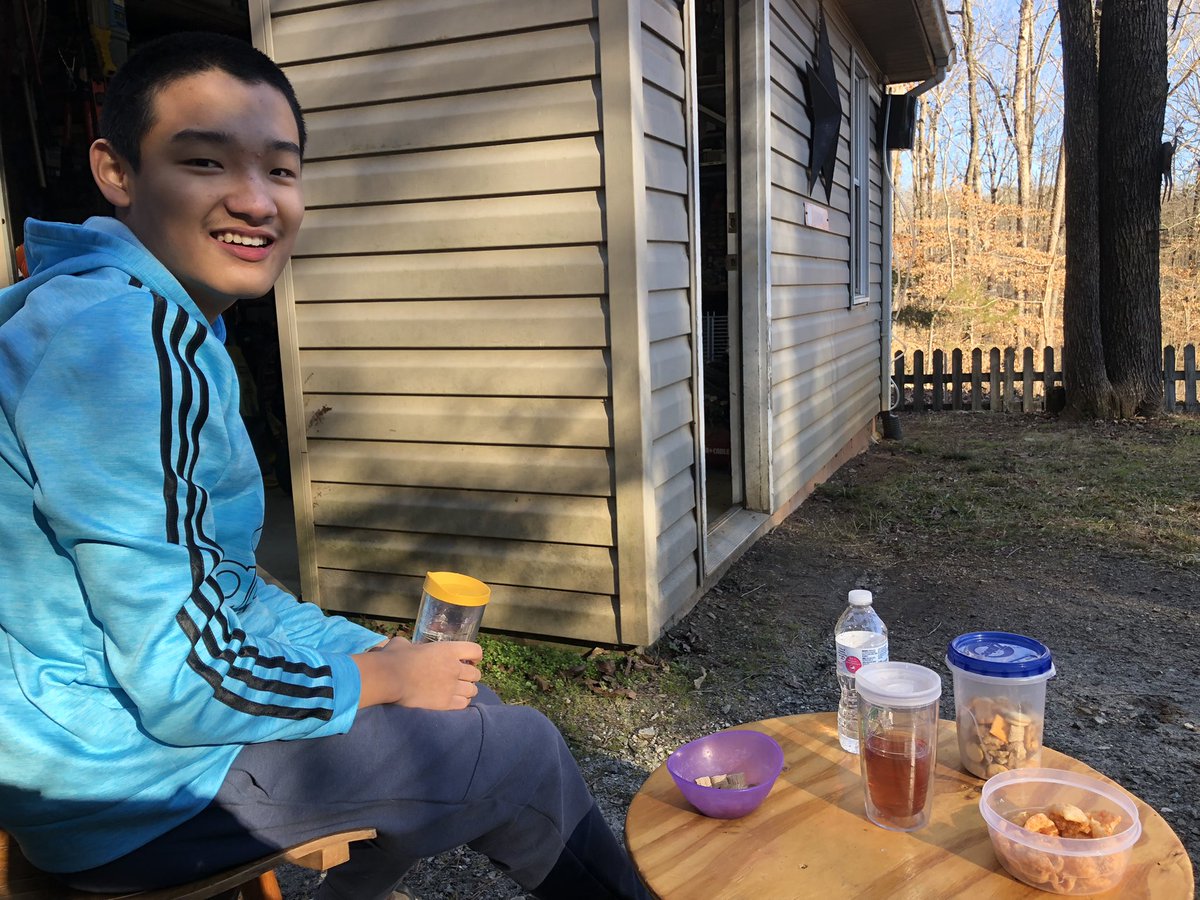 k9kayaks's tweet photo. #snacktable
When there’s a #TimeOut we strategize at the #snacktable
#basketball 🏀
#MaxSmiles https://t.co/94pXbpnRkx