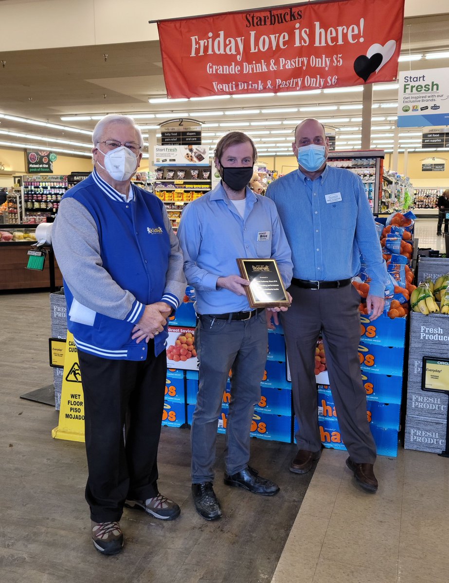 KidsPakCO's tweet photo. KidsPak, in collaboration with Thompson School District, would like to thank the Loveland Safeway stores and their generous patrons...thanks to all of you, all 3 Safeway stores collected $52,300 to help feed in need students in Thompson School District! https://t.co/BvaHlFuikG