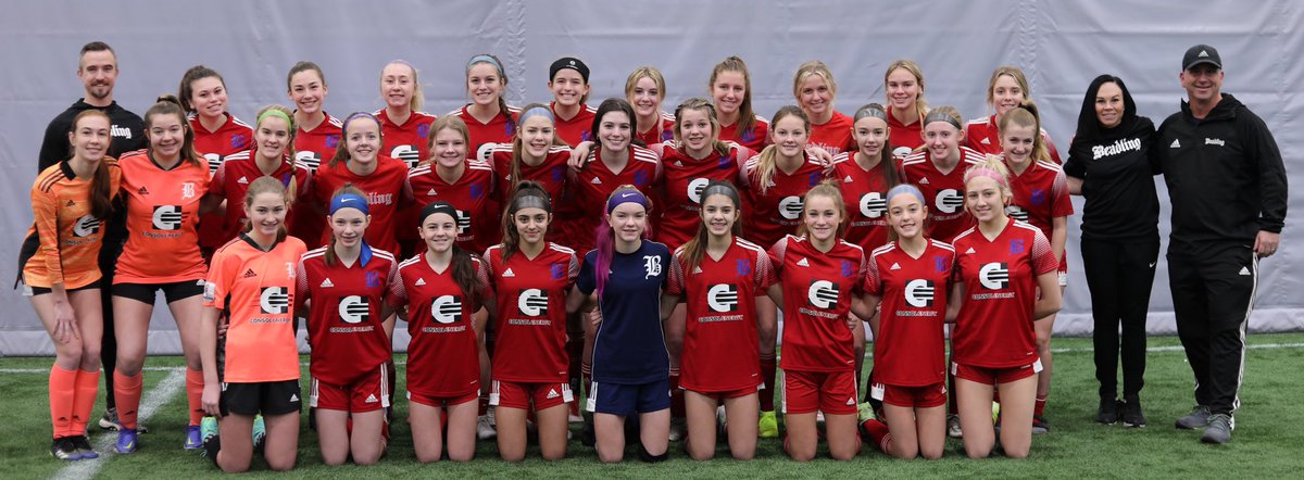 BeadlingSoccer's tweet photo. Beadling GA teams kicked off their Mentorship Project today by introducing our Big Sister/Little Sister program! Every girl is matched up with a sister, got to meet them today and train together. Truly what it means to be a FAMILY and create club CULTURE among our players👏🏼👏🏼 https://t.co/QlNQqln3mB