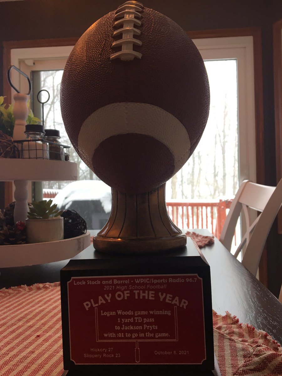 BobGreenburg's tweet photo. Getting close to the time I get to present this! @HSD_Athletics @BillBillDungee @JacksonPryts @Logan_woods11 #lockstockandbarrel https://t.co/aeeCKKGnSy