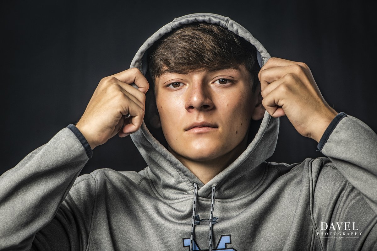 DavelPhoto's tweet photo. #seniorsunday Special thanks to Evan & The Slagel Family for joining us for another incredible senior year. Want to be a Davel Model your senior year? Click the link in our bio! #davelmodel #davelphotography #atlantaseniorphotography #seniorpictures #classof2022 #co2022 https://t.co/OV3ISXqJ1I