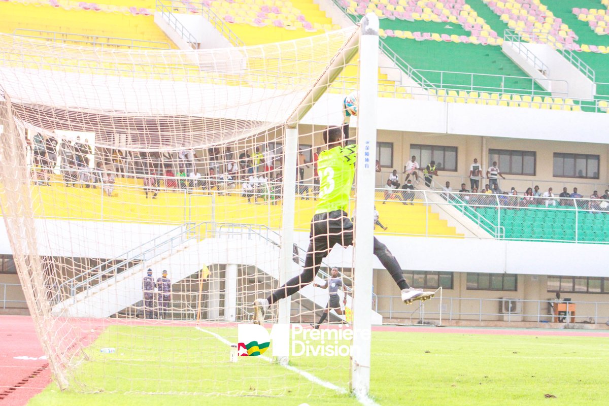 FtfTogolaise's tweet photo. 🟥#PremiereDivision
📸📸📸Quelques photos du derby #AsTogoPort vs #AsOTR (0-0) de la 9ème journée de D1 https://t.co/WFGJf8l0xy