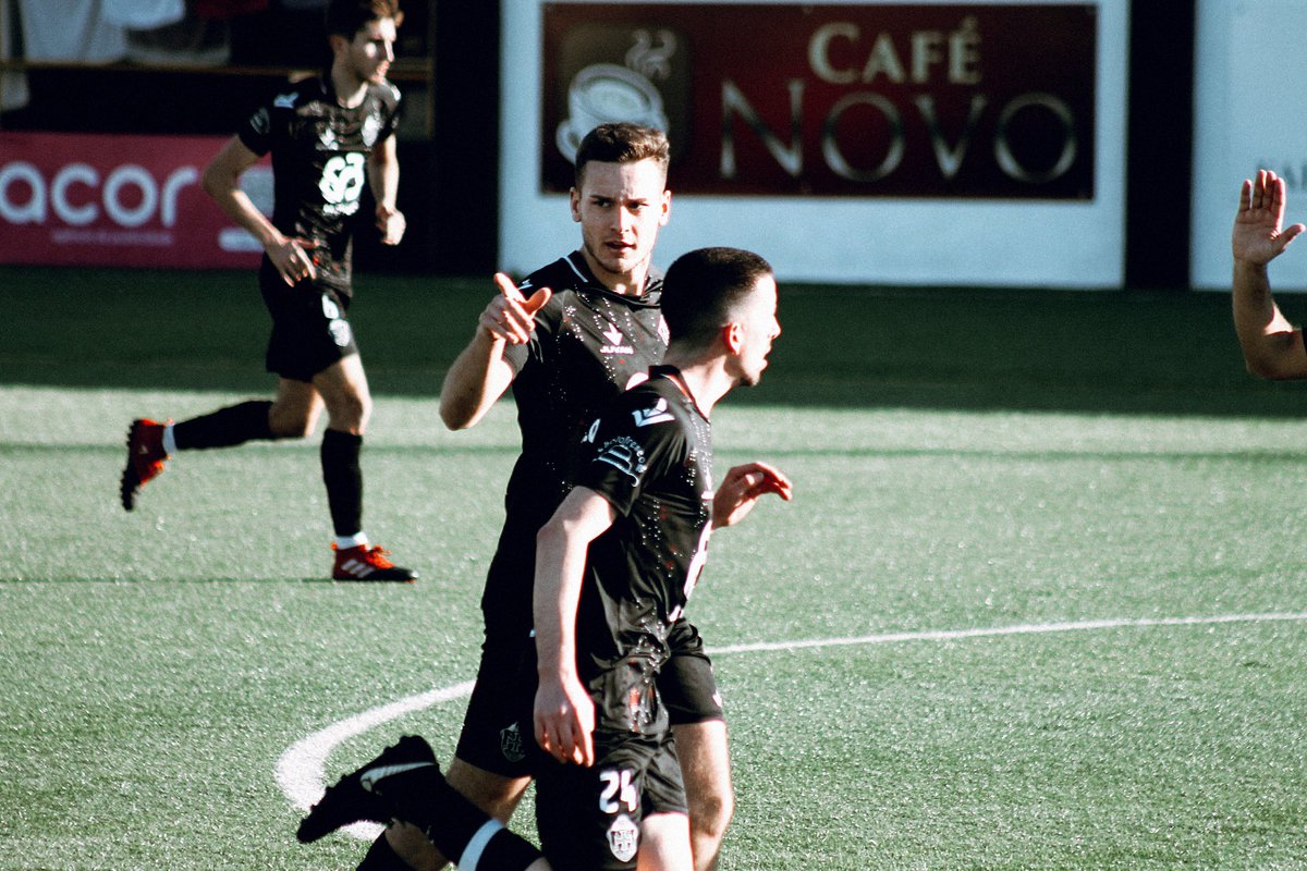 fctadim54's tweet photo. 📷 Antas FC 1-2 FC Tadim
#renascertadim #fctadim #pretoebranco https://t.co/XyoI12bvKW