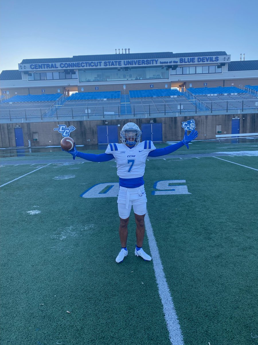 #AGTG I am 100% COMMITTED to <a href="/CCSUfootball/">CCSU FOOTBALL</a> Thank You <a href="/FBCoachCJ/">Charles Williams III</a> <a href="/CoachJTroy/">Coach Troy</a> <a href="/Coach_RMcCarthy/">Ryan McCarthy</a>