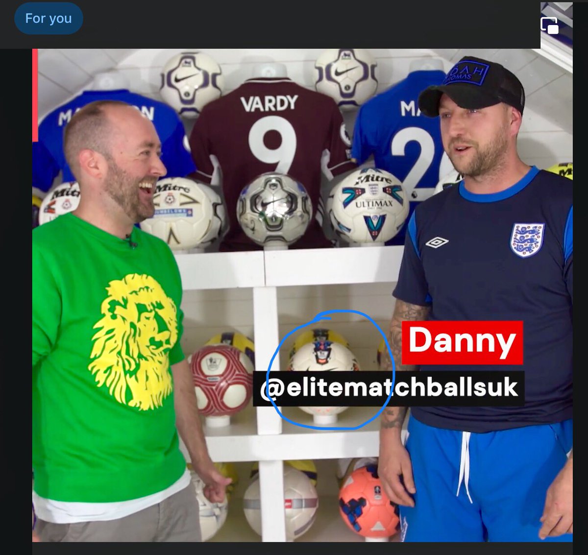LeeCambray's tweet photo. @elitematchballs could you please help me out with this?  I have this ball and it’s never been used and was wondering how much it’s worth. https://t.co/bAV2LvsUXk